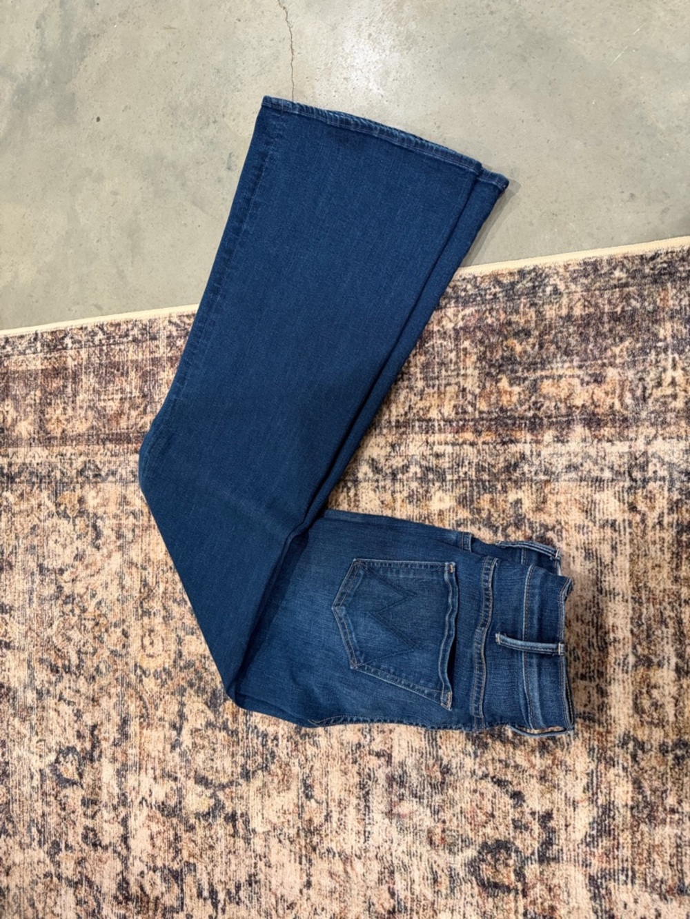 MOTHER Hustler Roller Sneak High-Rise Wide-Leg Flare Jeans in Troublemaker - Picture 2 of 9